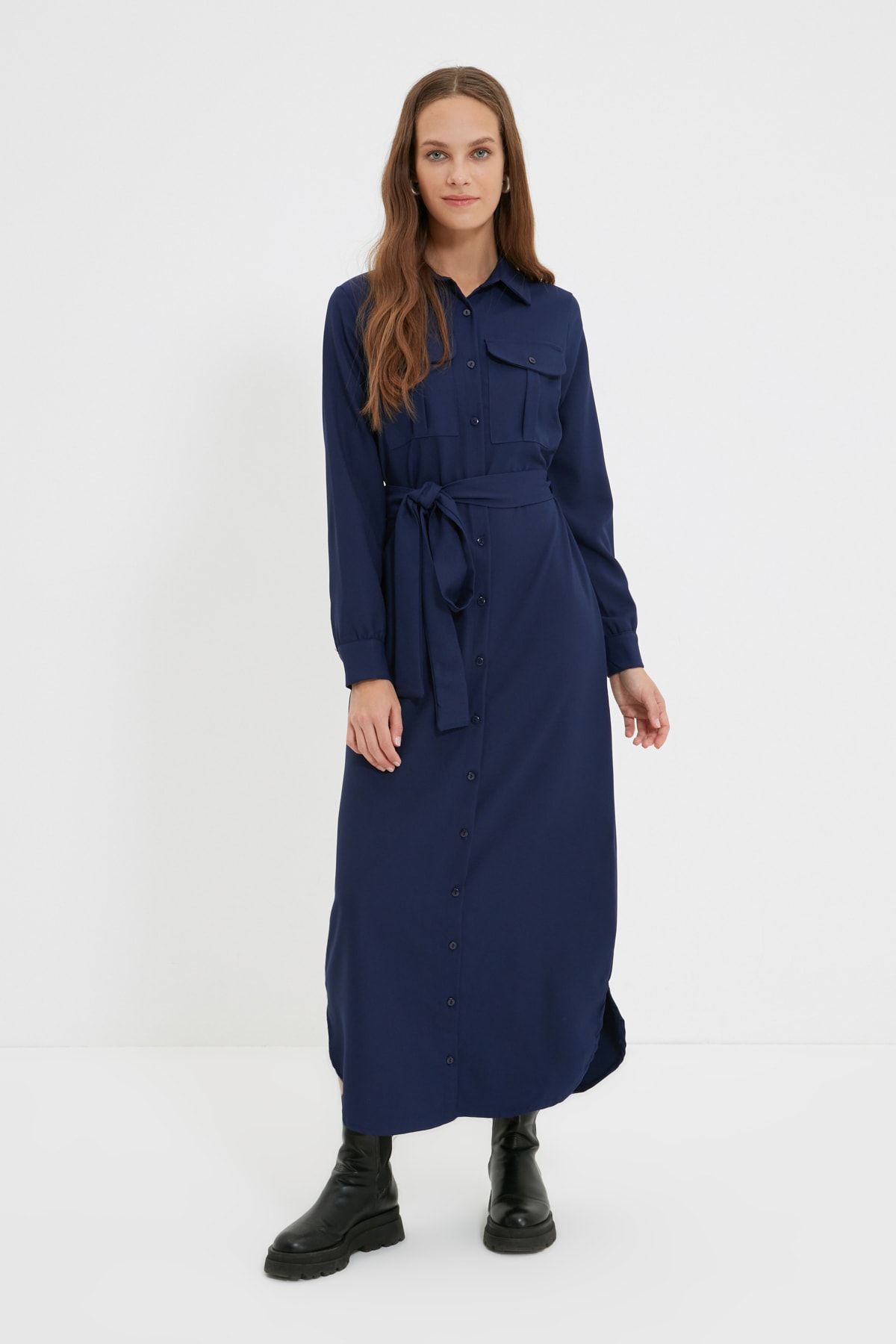 Trendyol Modest Lacivert Gömlek Yaka Cepli Kuşaklı Elbise TCTAW22EB0223