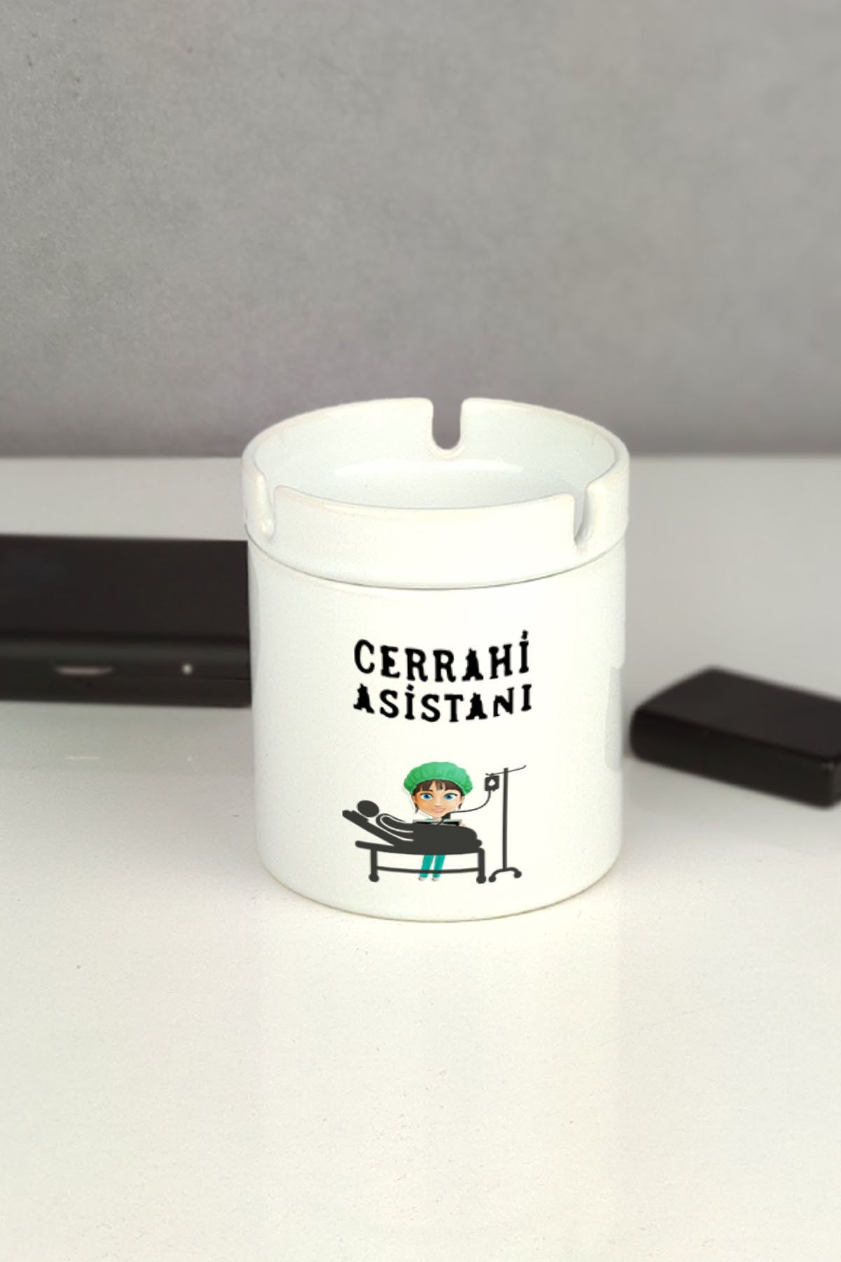Hediyelen Cerrahi Asistanı Kokusuz Küllük