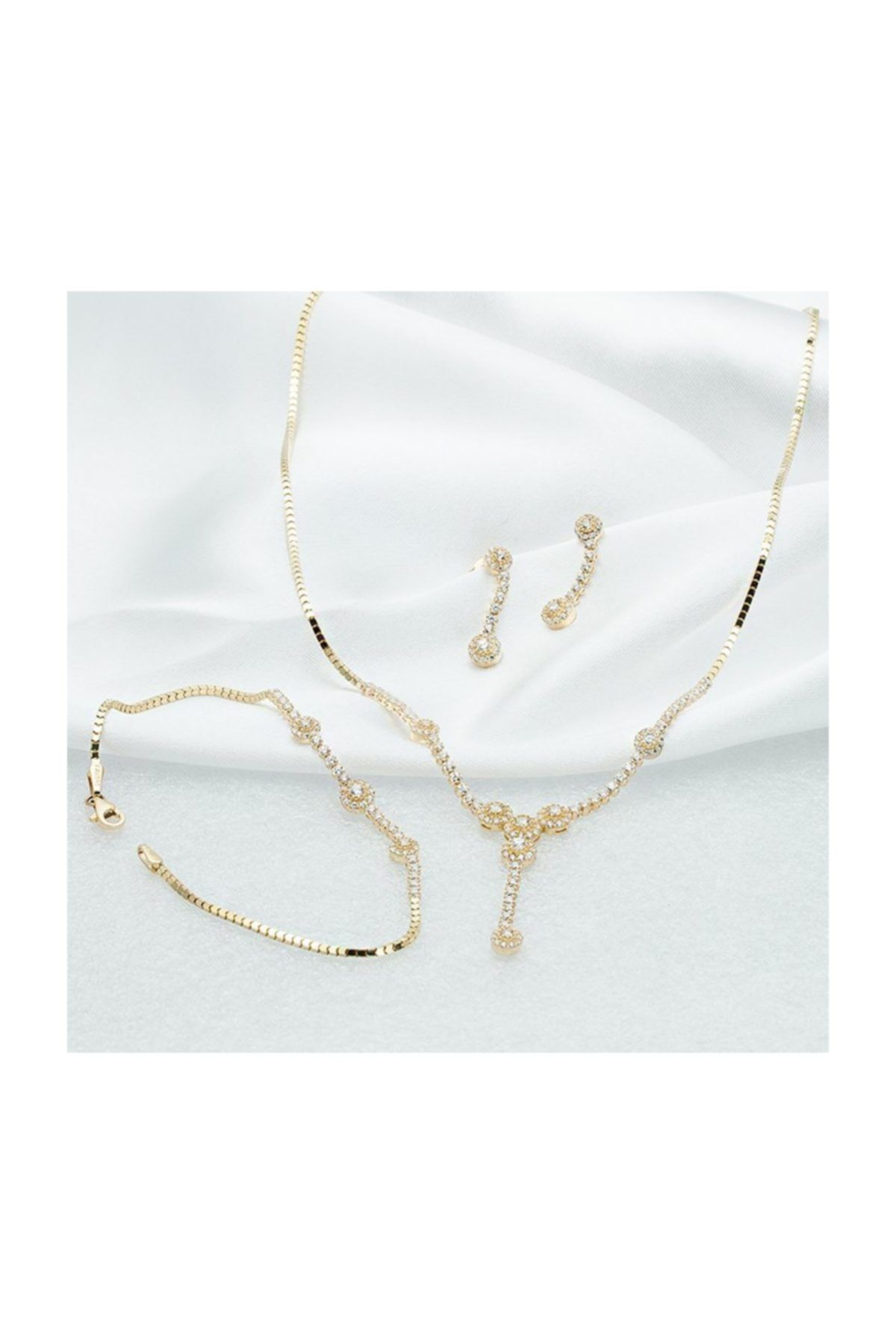 Favori Gold 14 Ayar Altın Taşlı Set