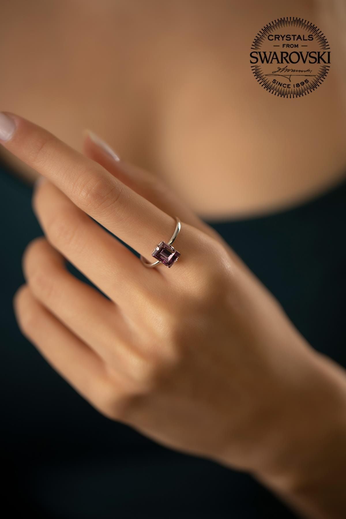 Ninova Silver Kadın Swarovski Taşlı Baget Model Gümüş Yüzük PKT-SBS0839