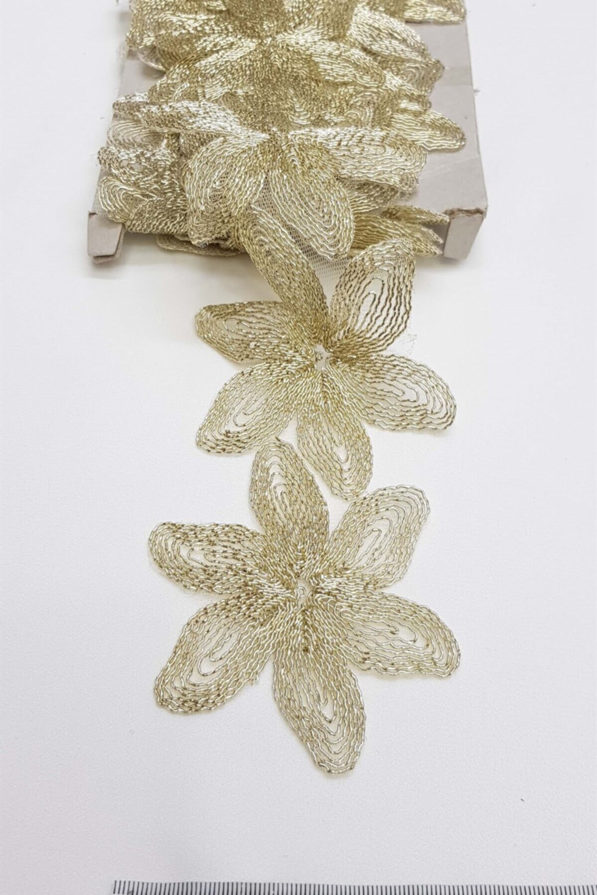 Hayalperest boncuk Gold Simli Çiçek Güpür Ara Dantel