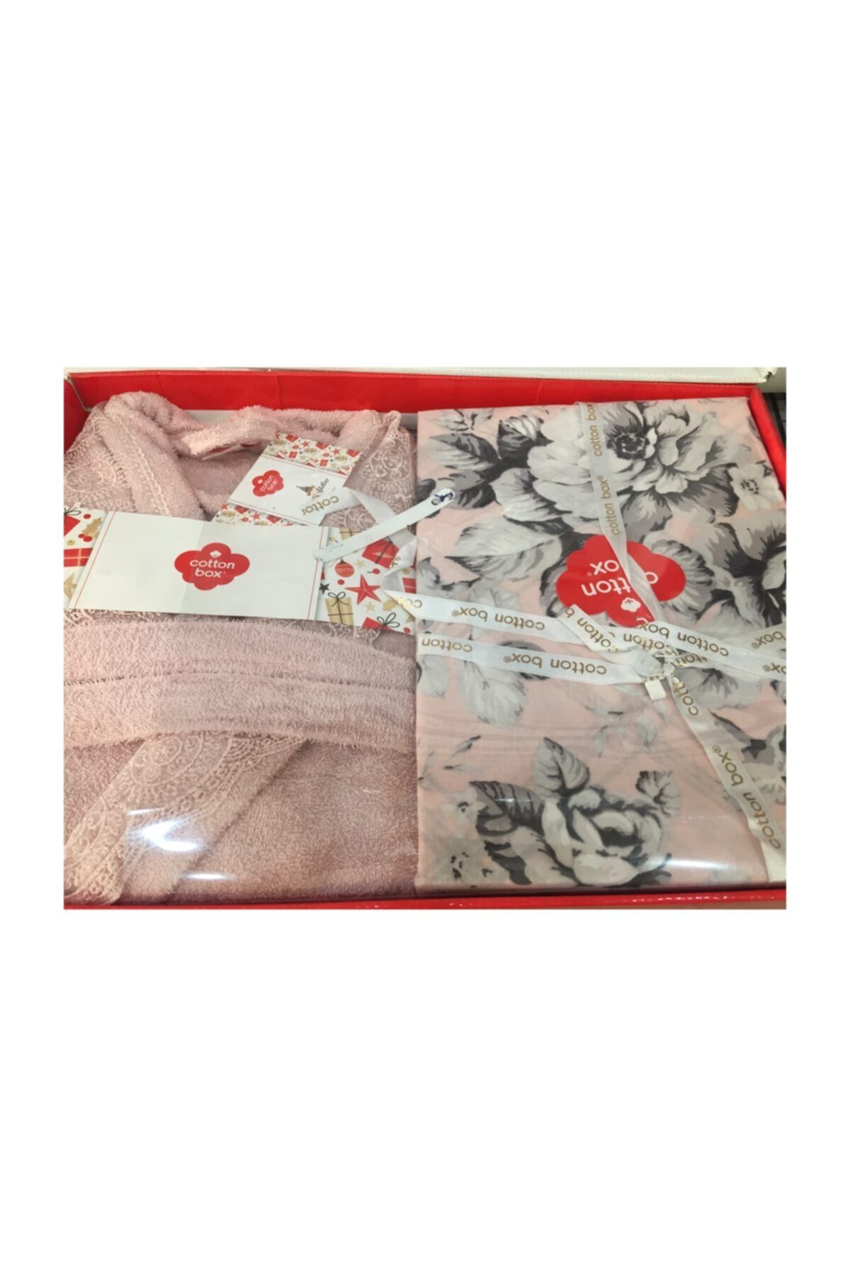 Cotton Box Çift Kişilik Lastikli Çarşaflı Nevresim Takımı ve Kadın Pamuk Dantel Bornoz