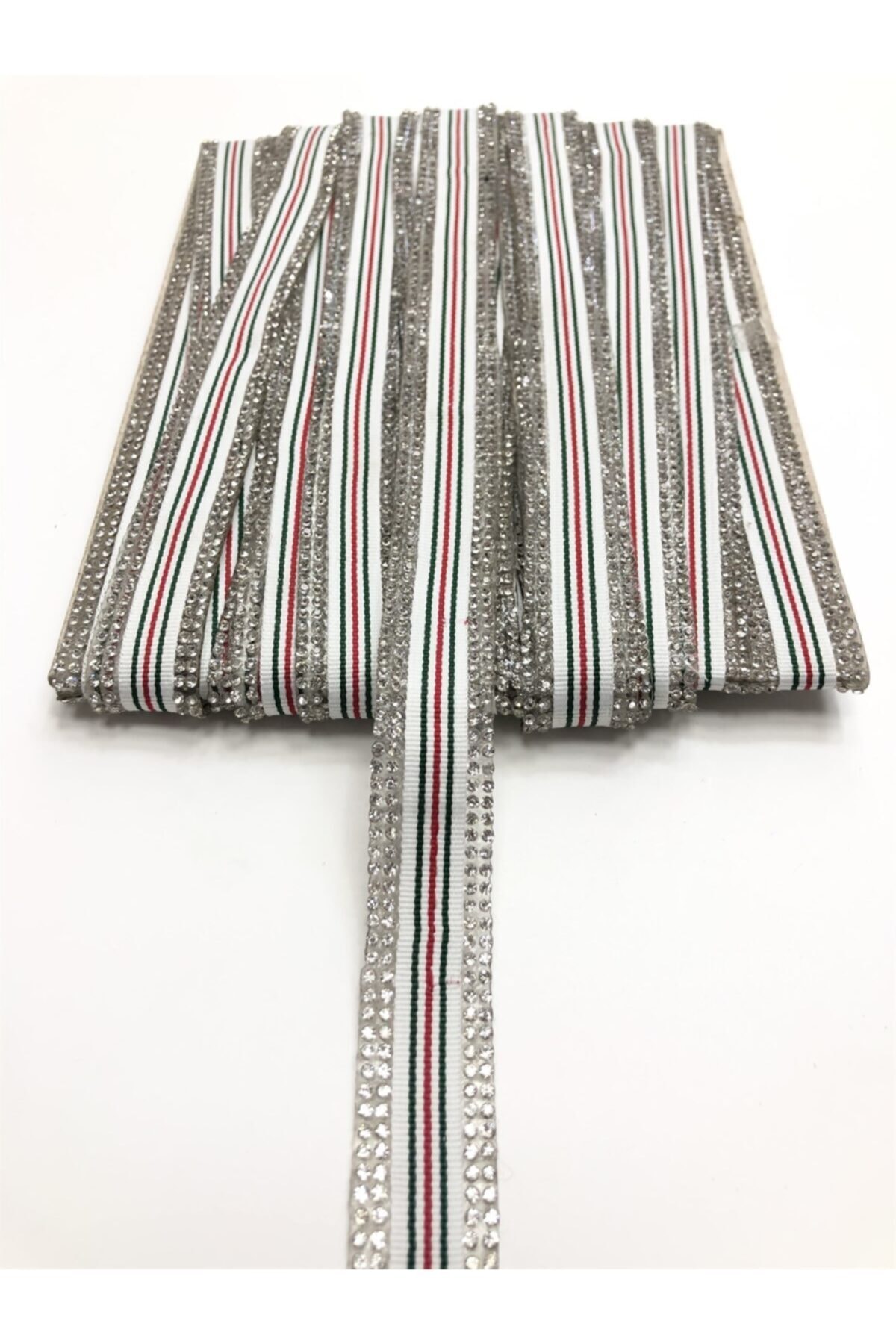 Hayalperest boncuk Beyaz Renkli Ütü Ile Yapışan Şerit Aplik