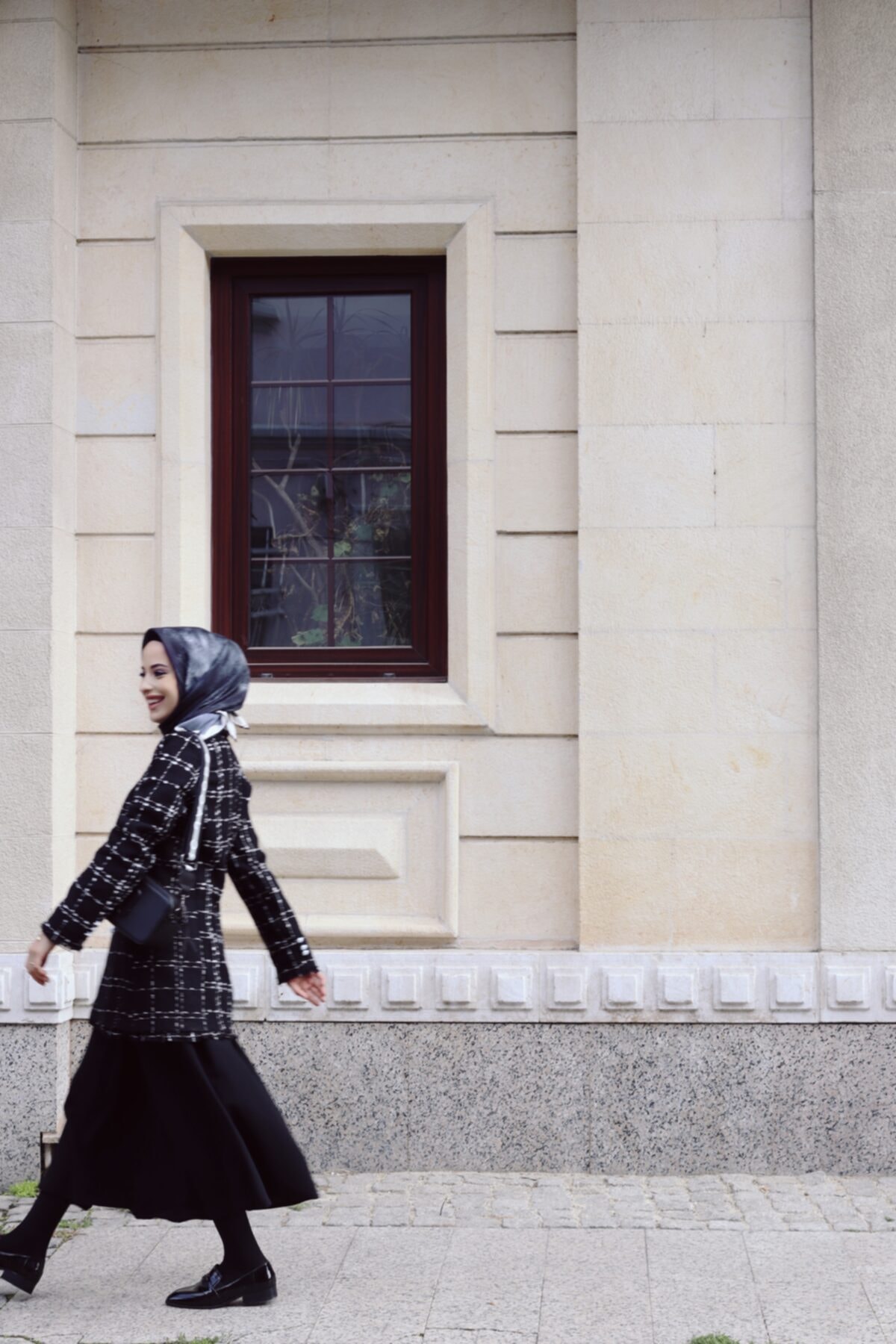 Sazze Design Kadın Siyah Kemerli Fermuarlı Kloş Etek