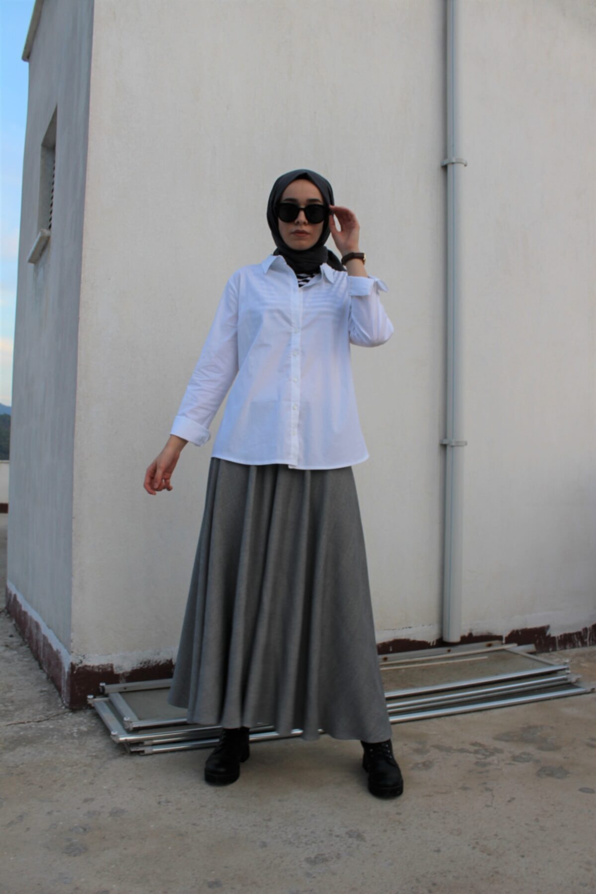 Sazze Design Kadın Gri Kemerli Fermuarlı Kloş Etek