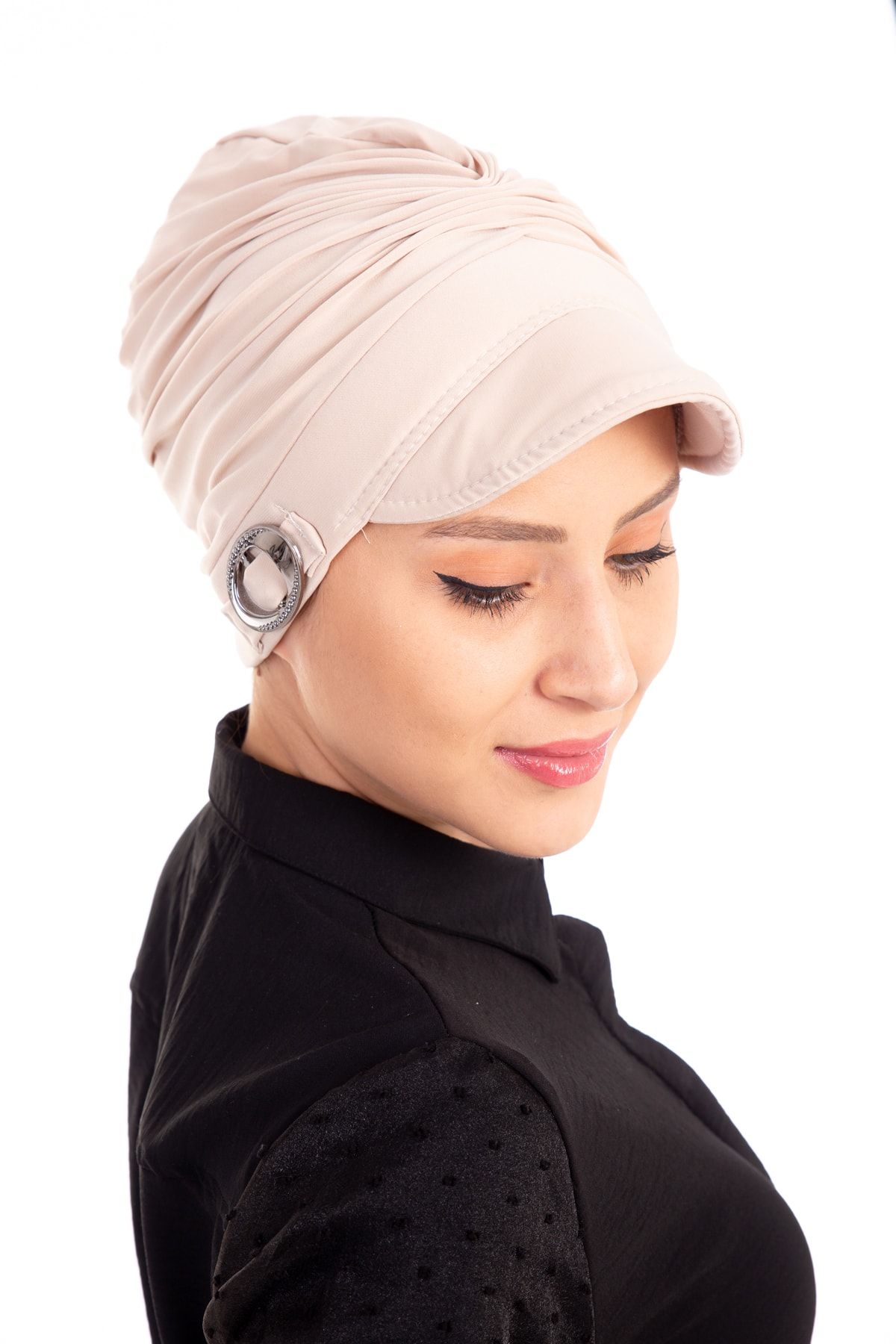 LadyColor Kadın Tesettür Bone Tokalı Şapkalı Bej