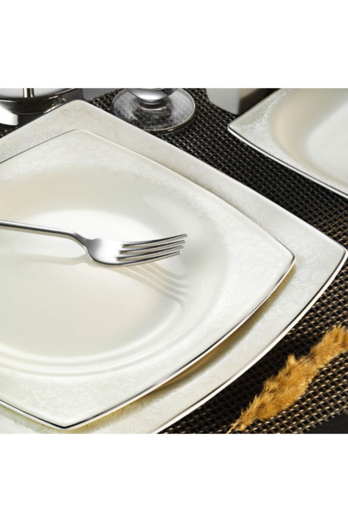 Kütahya Porselen Bone Mare 62 Parça 1079220 Yemek Takımı Platin