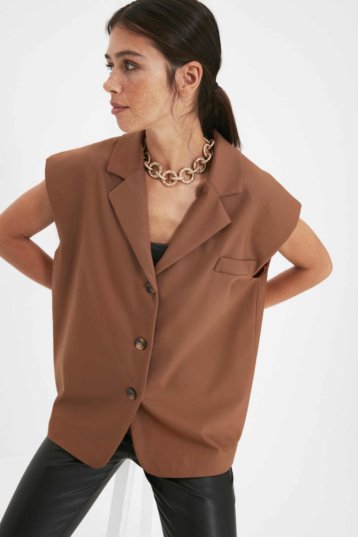 TRENDYOLMİLLA Camel Düğmeli Yelek TWOAW22YE0065