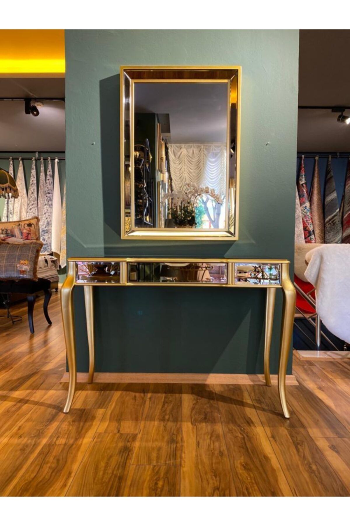 NİHAT'S HOME Aynalı Çekmeceli Ahşap Gold Dresuar