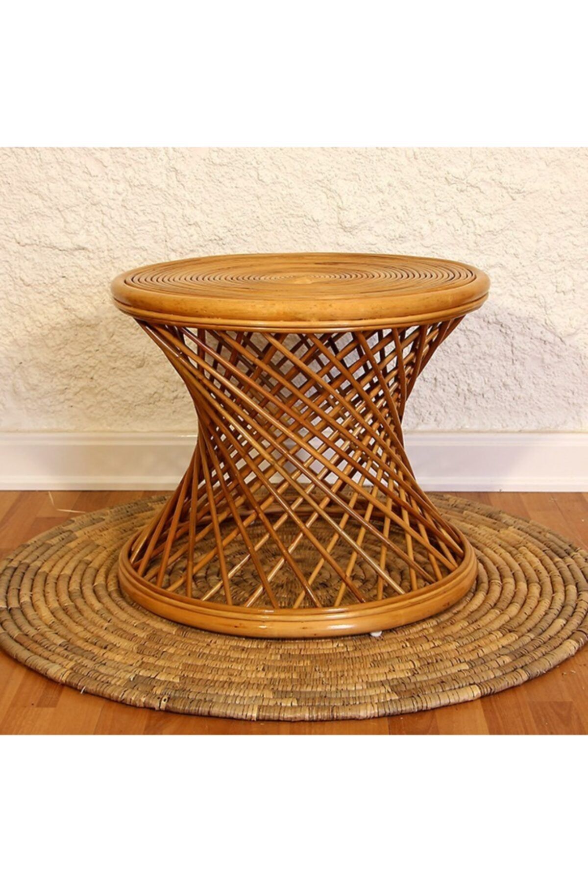 Renesse Home Mandera Rattan Sehpa