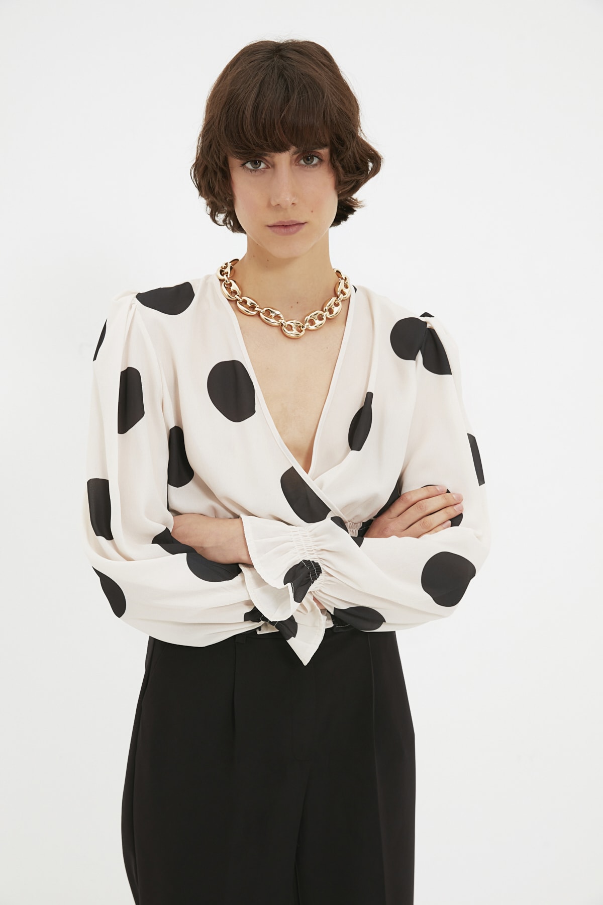 TRENDYOLMİLLA Taş Gipeli Bluz TWOAW22BZ0660