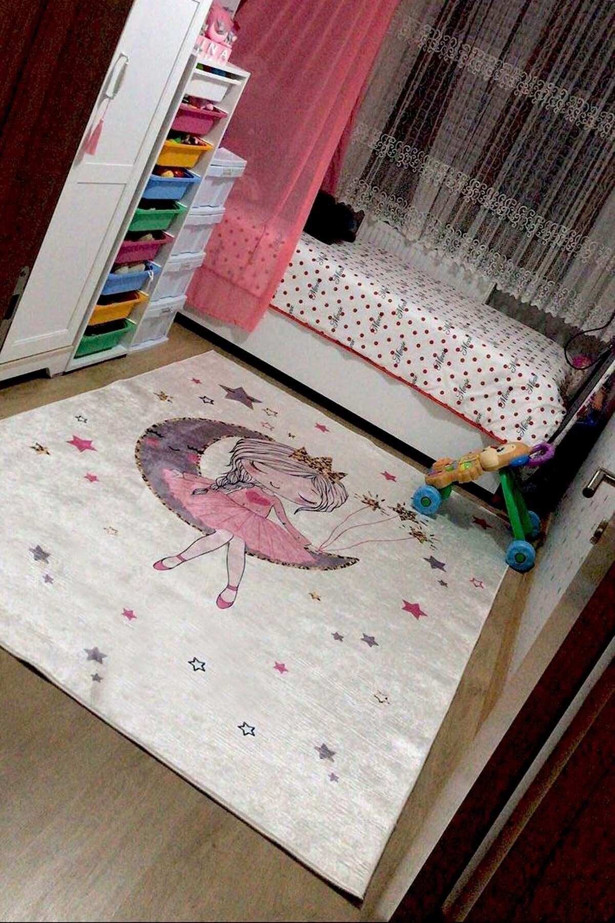 KuzgunHome Çocuk Odası Halısı Kız Ay Model Deri Taban Halı