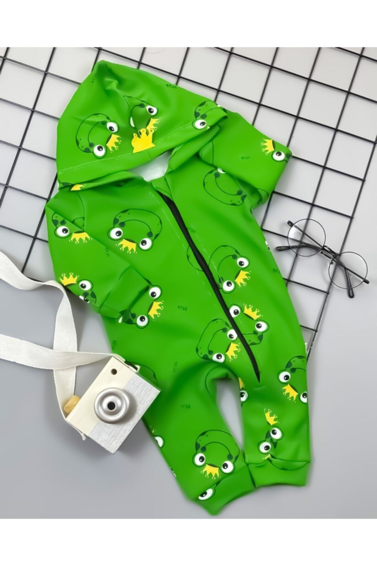 BabyWorldStore Kız Erkek Bebek Kurbağalı Kapüşonlu Tulum Takım