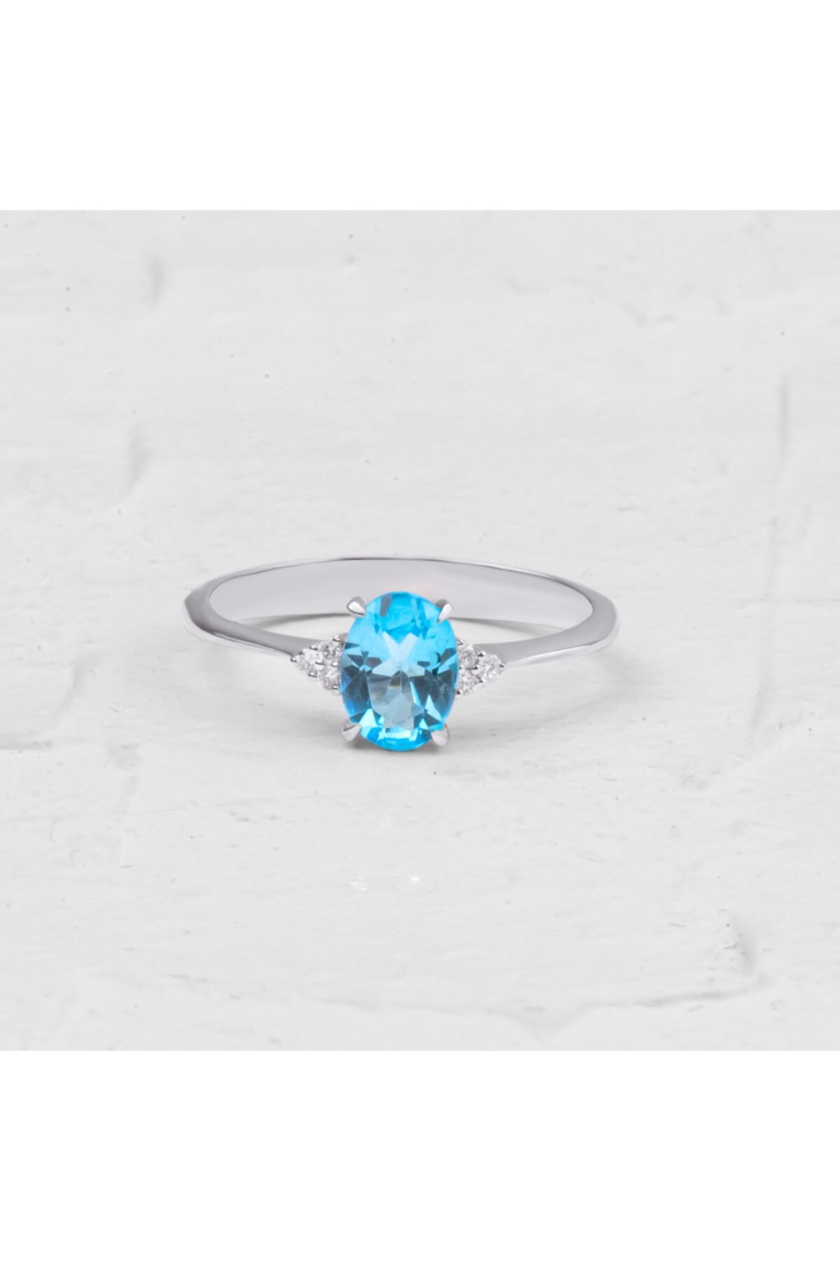 Larissa Pırlanta Beyaz Altın Kadın Blue Topaz Taşı Ve Pırlanta Yüzük