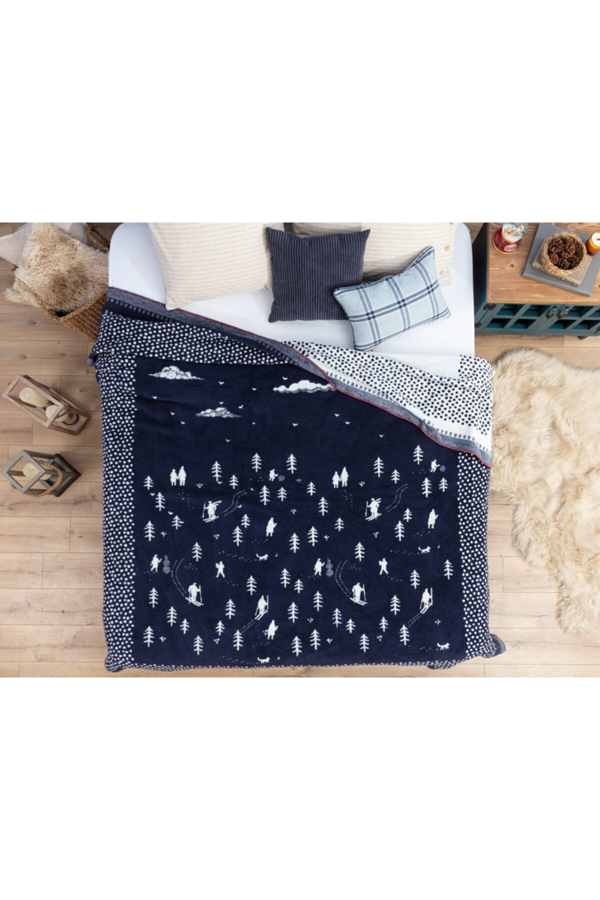 Madame Coco Patrice Çift Kişilik Pamuklu Jakar Battaniye - Lacivert