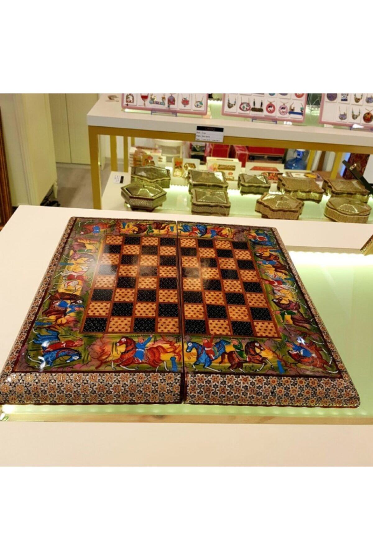 ebrişem Iran’ın El Işlemesi Luks Hatem Tavla Ve Satranç Ebat: ( 40 X 40 Cm )