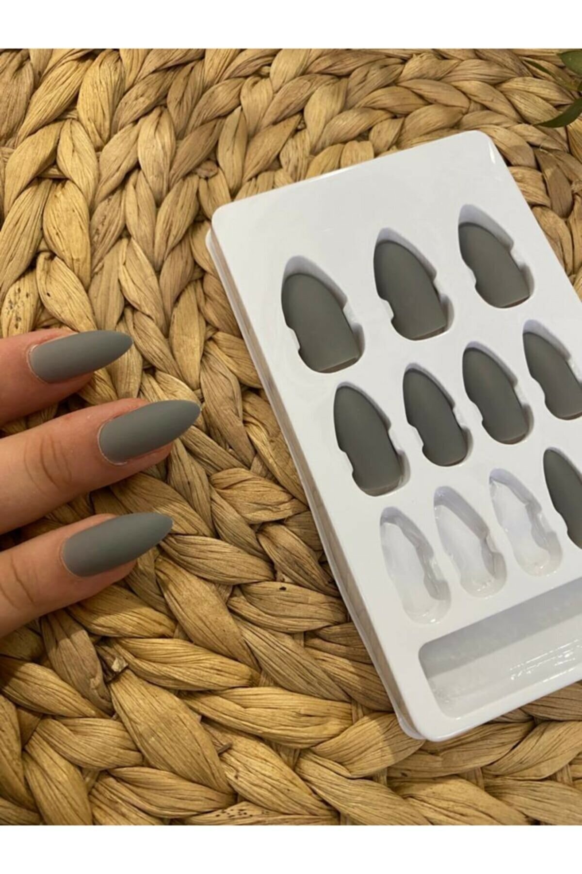 SİSA Cosmetics 12'li Mat Gri Badem Desen Takma Tırnak&maqya Protez Tırnak Kendinden Yapışkanlı