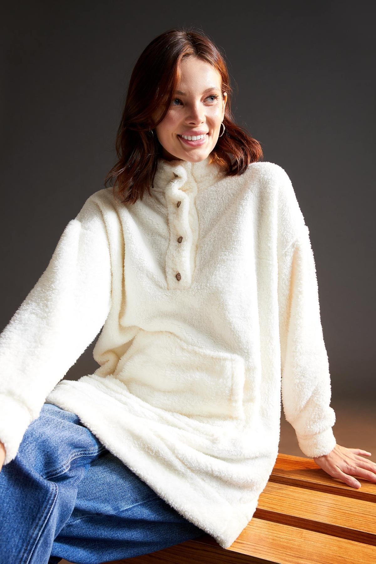 DeFacto Relax Fit Yarım Balıkçı Yaka Düğmeli Kanguru Cepli Polar Sweatshirt Tunik