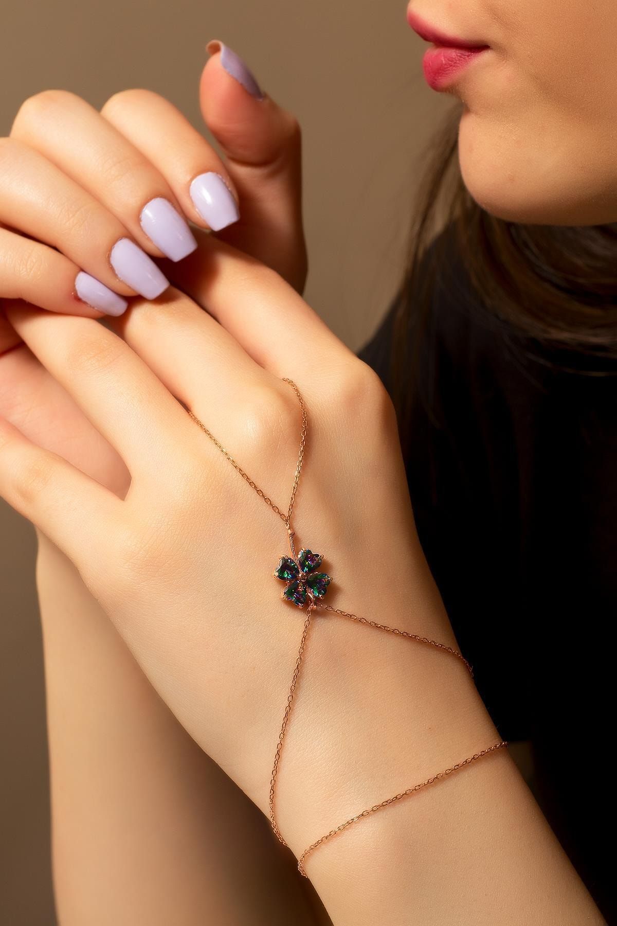 BY BARUN SİLVER Yonca Model Mistik Topaz Taşlı Gümüş Şahmeran - Rose