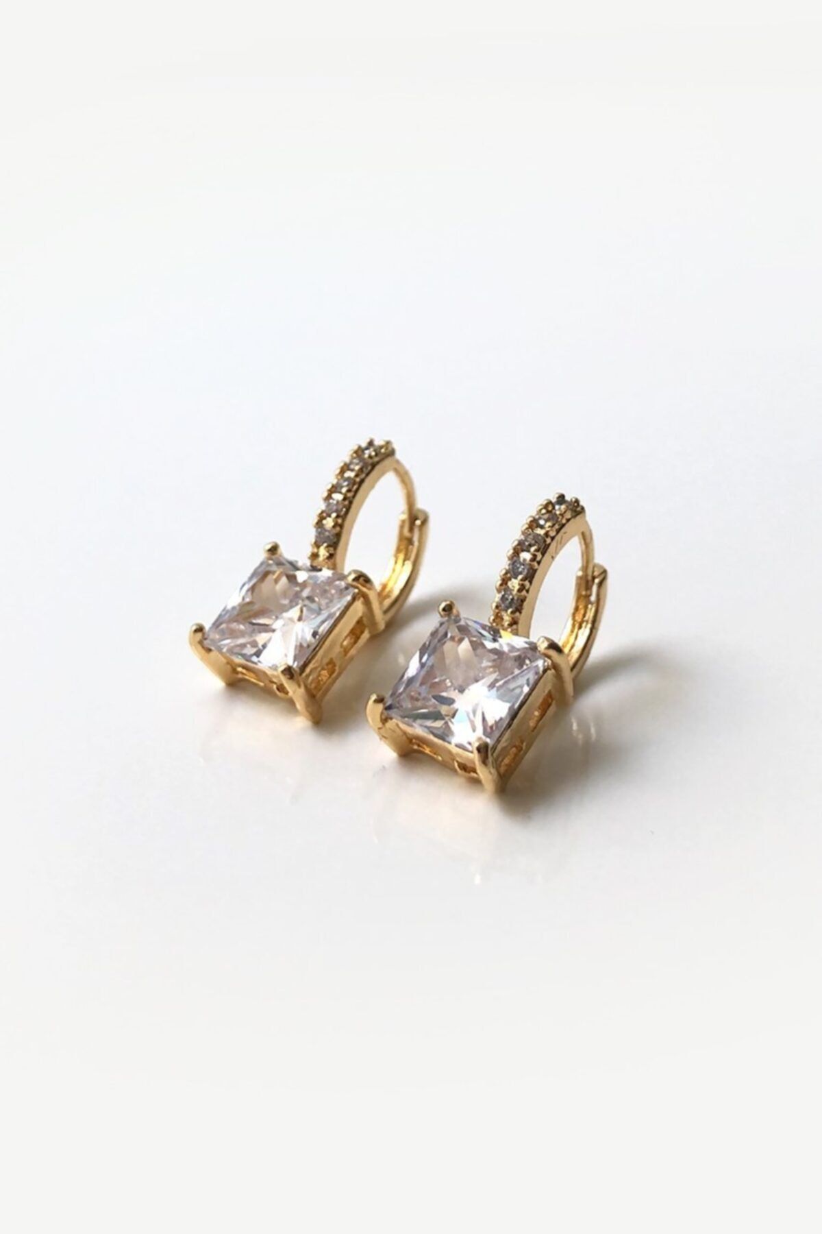 Teen Jewellry Kare Zirkon Taşlı Gold Küpe Takımı