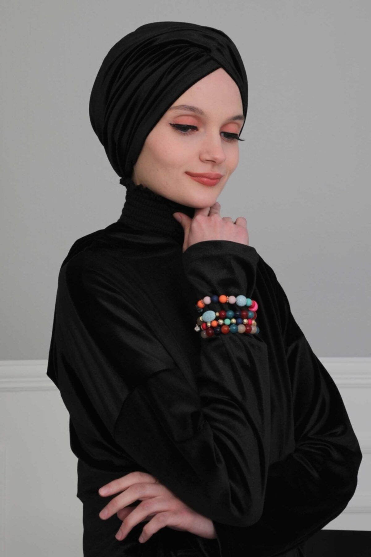 Ayşe Tasarım Kadife Bone