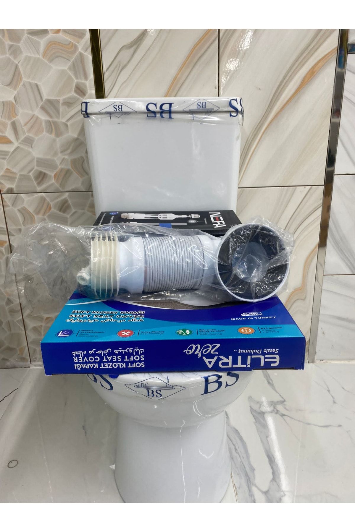 EGE VITRIFIYE Bien Duvara Sıfır Klozet Rezervuar + Iç Takım + Klozet Kapağı + Iç Takım +klozet Kapağı +boru S Full