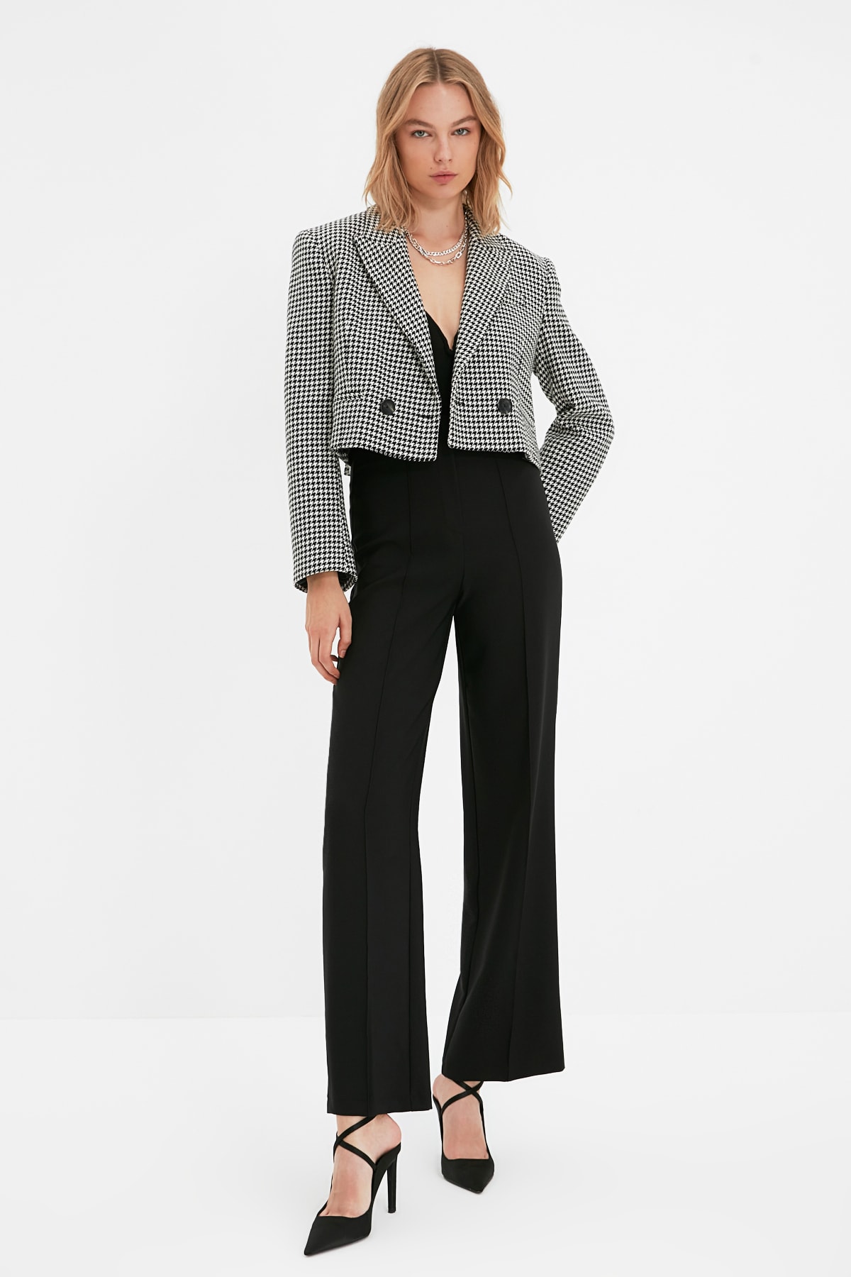 TRENDYOLMİLLA Siyah Tall Geniş Paça Pantolon TWOAW22PL0318