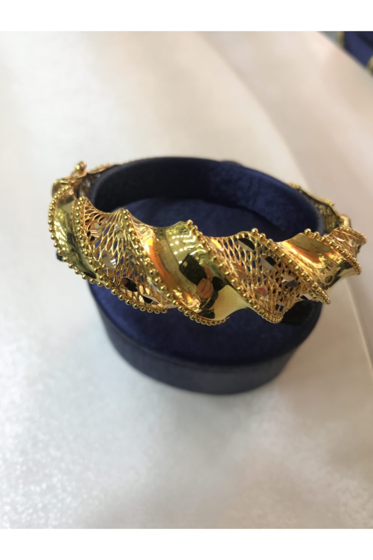 SAFİR GOLD ALTIN PIRLANTA Kelepçe