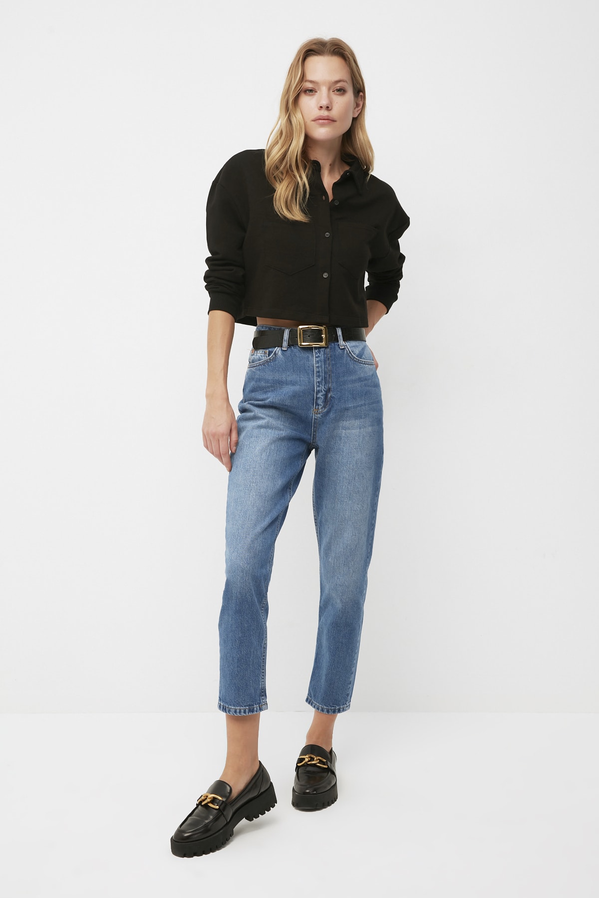 TRENDYOLMİLLA Mavi Yüksek Bel Mom Jeans TWOAW22JE1411