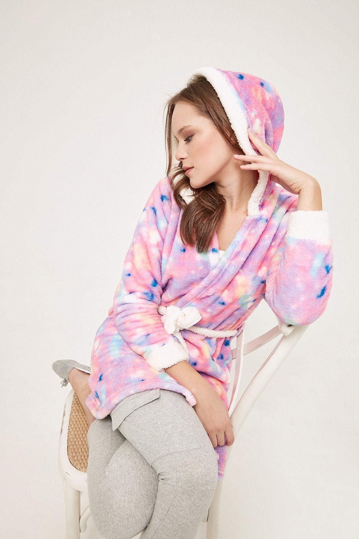 Fulla Moda Batik Desenli Kapüşonlu Peluş Sabahlık