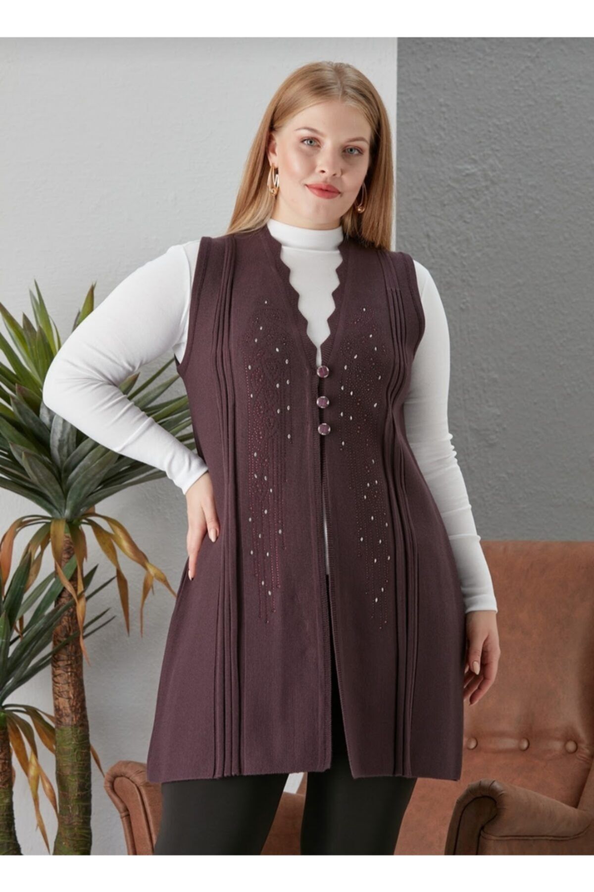 Nazende Stil Taş Işlemeli Triko Yelek