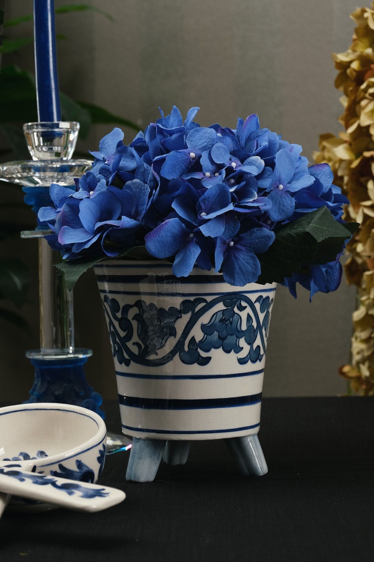 Dentelles Blue Blanc 3 Ayaklı Saksı