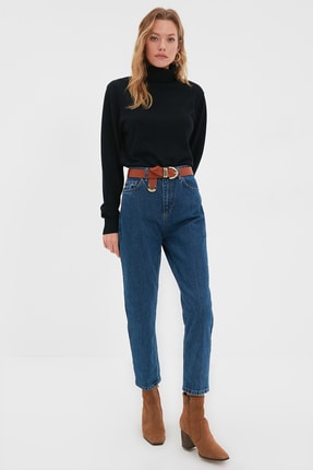 TRENDYOLMİLLA Mavi Y&uuml;ksek Bel Mom Jeans TWOAW22JE1405