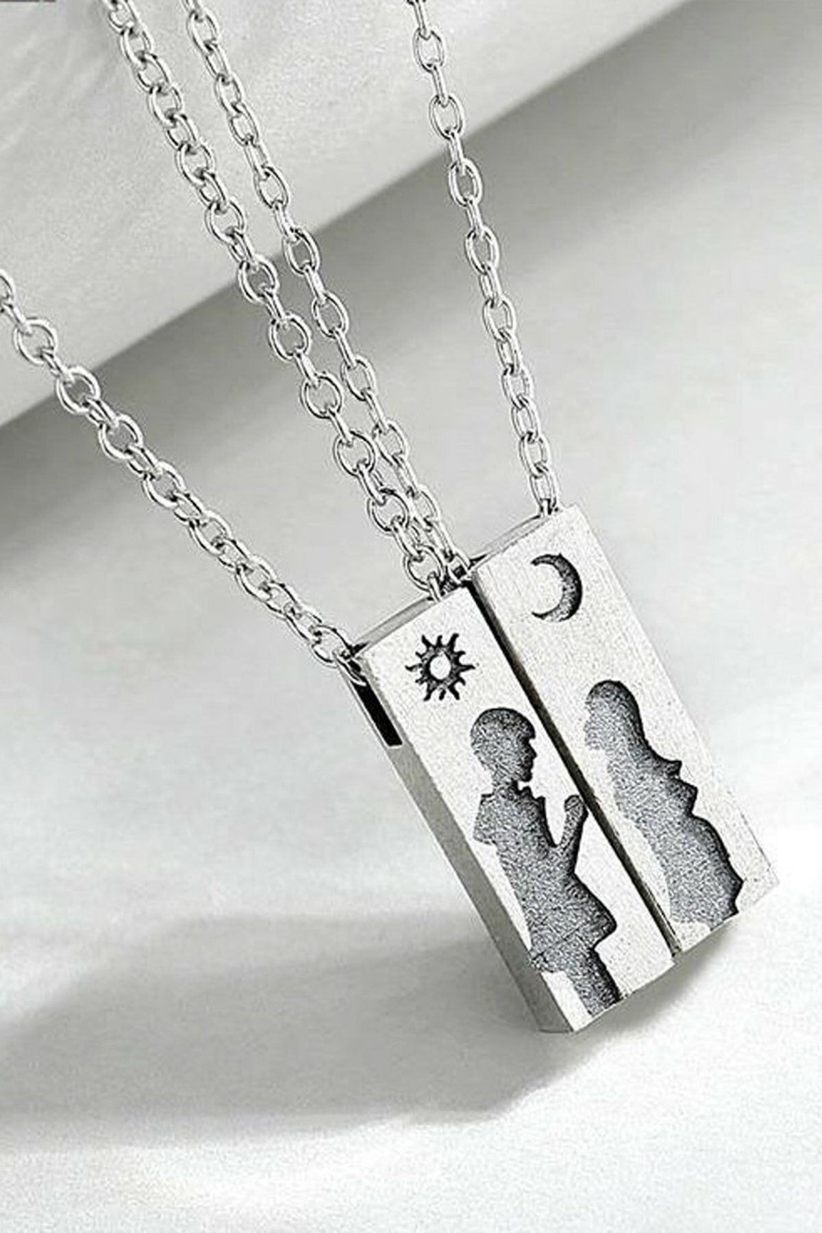 Eva Jewelry Ay Ve Güneş Motifli Gümüş Kaplama Çift Kolye