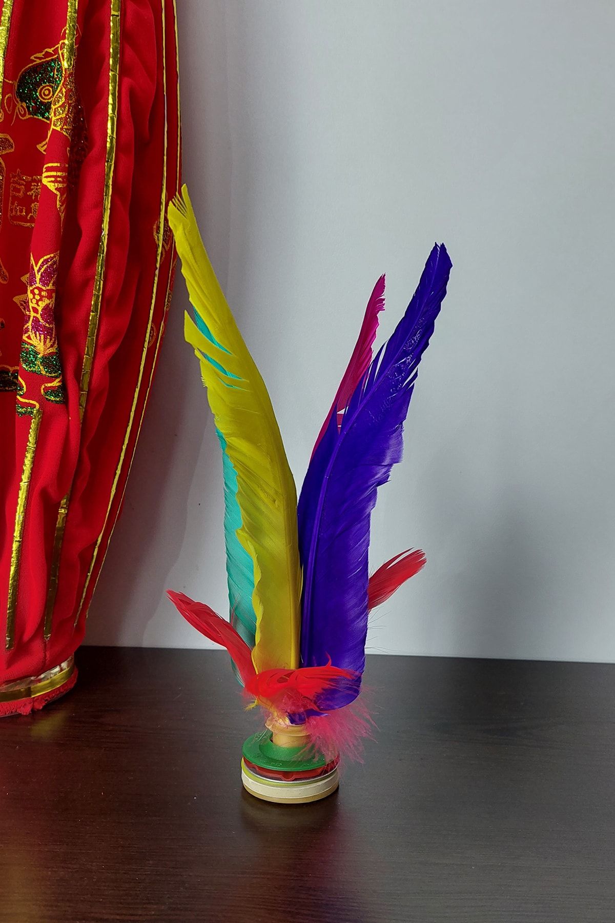 ÇİN KÜLTÜR MERKEZİ Tüylü Büyük Shuttlecock (jianzi)