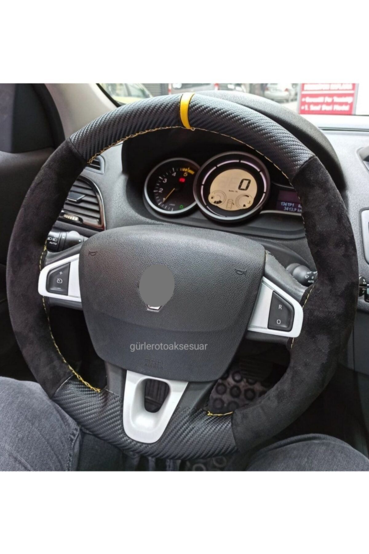 gürlerotoaksesuar Renault Fluence Alkantra Karbon Sarı Yüzüklü Deri Dikmeli Direksiyon Kılıfı