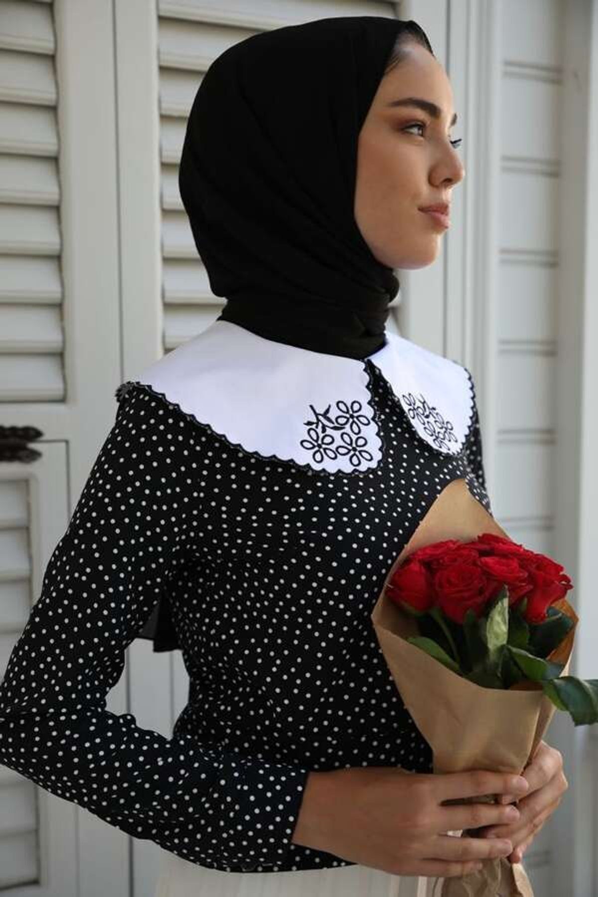 ESRA KEKÜLLÜOĞLU Müberra Yakalı Bluz-siyah