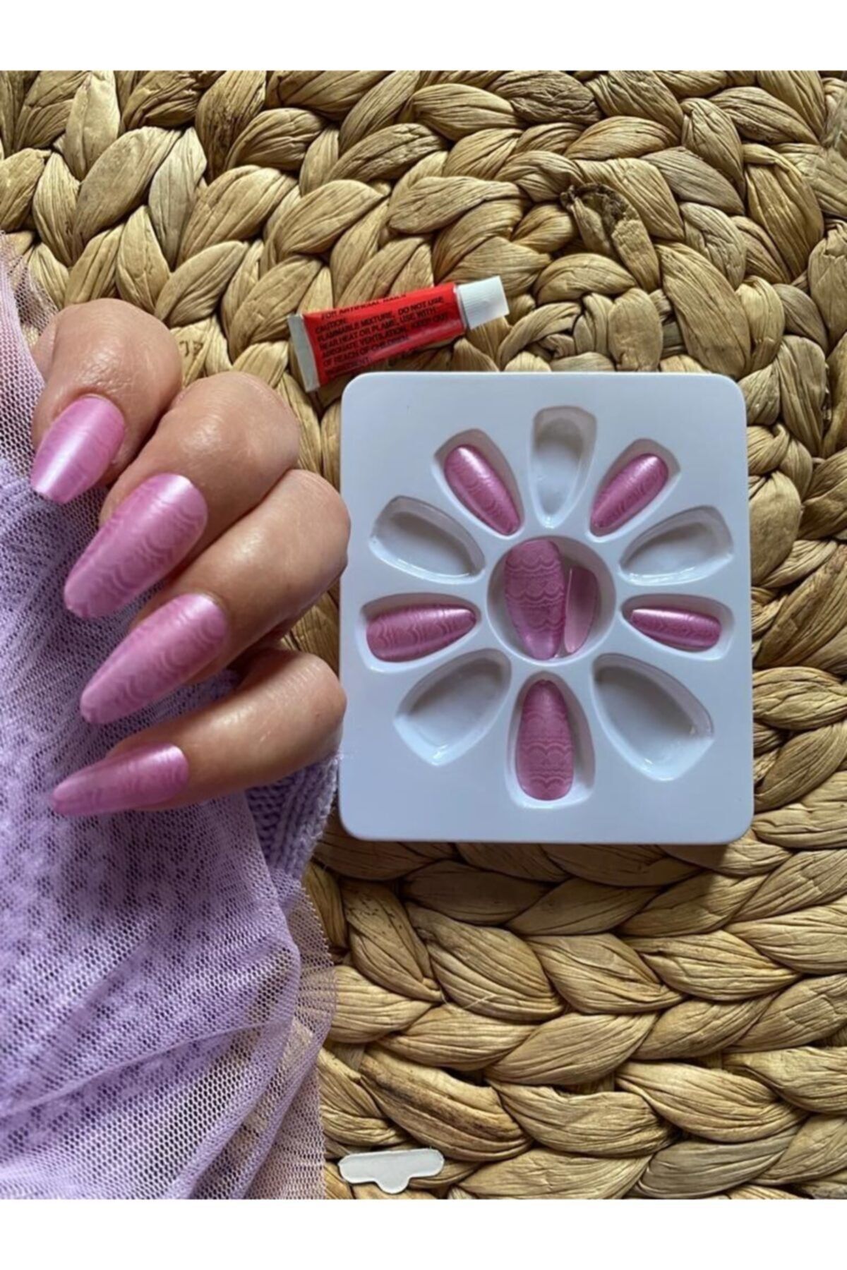 sybelle 12 Adet Pembe Desenli Takma Tırnakl