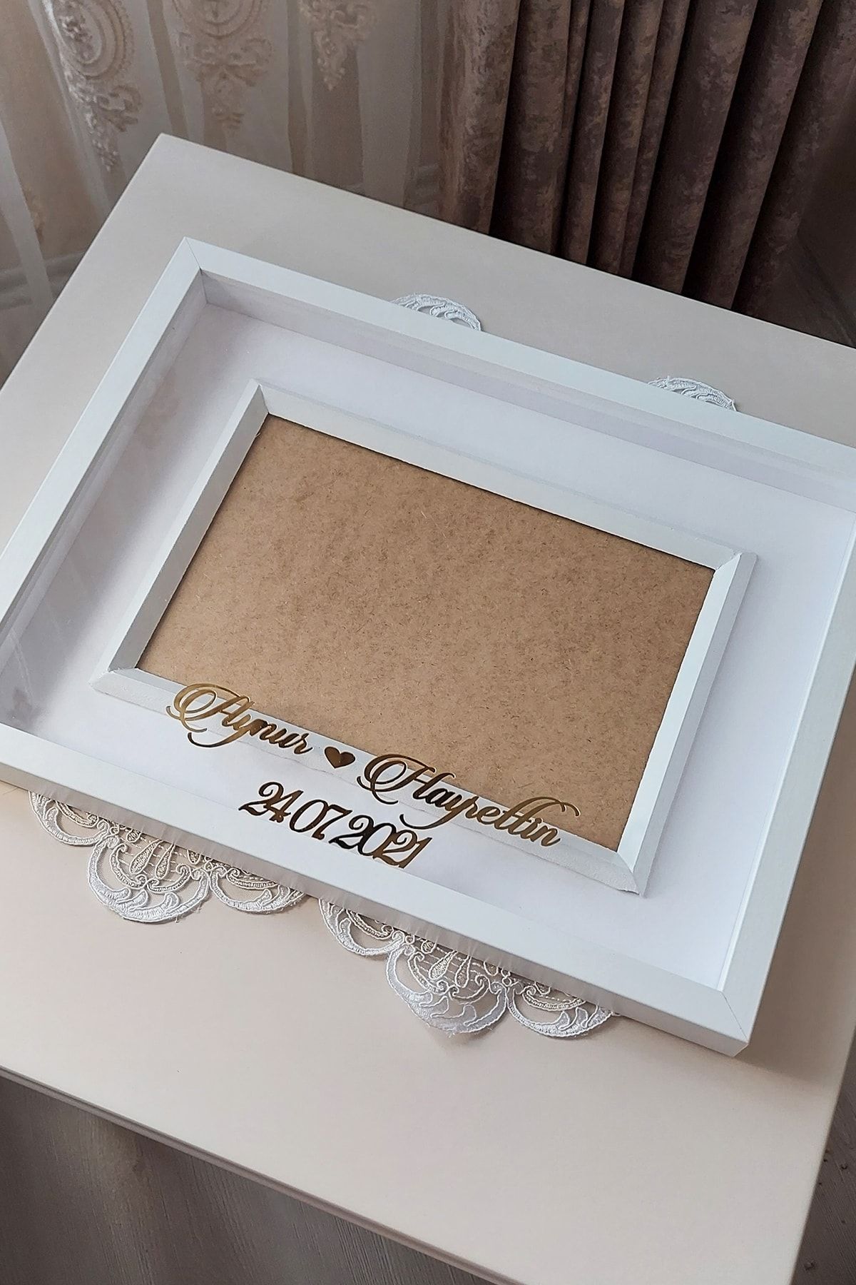 Tasarımname Architecture & Design 30x40 Cm Yatay Anı Çerçevesi! Gül Kutusu! Duvar Ve Masaüstü Beyaz Çerçeve!