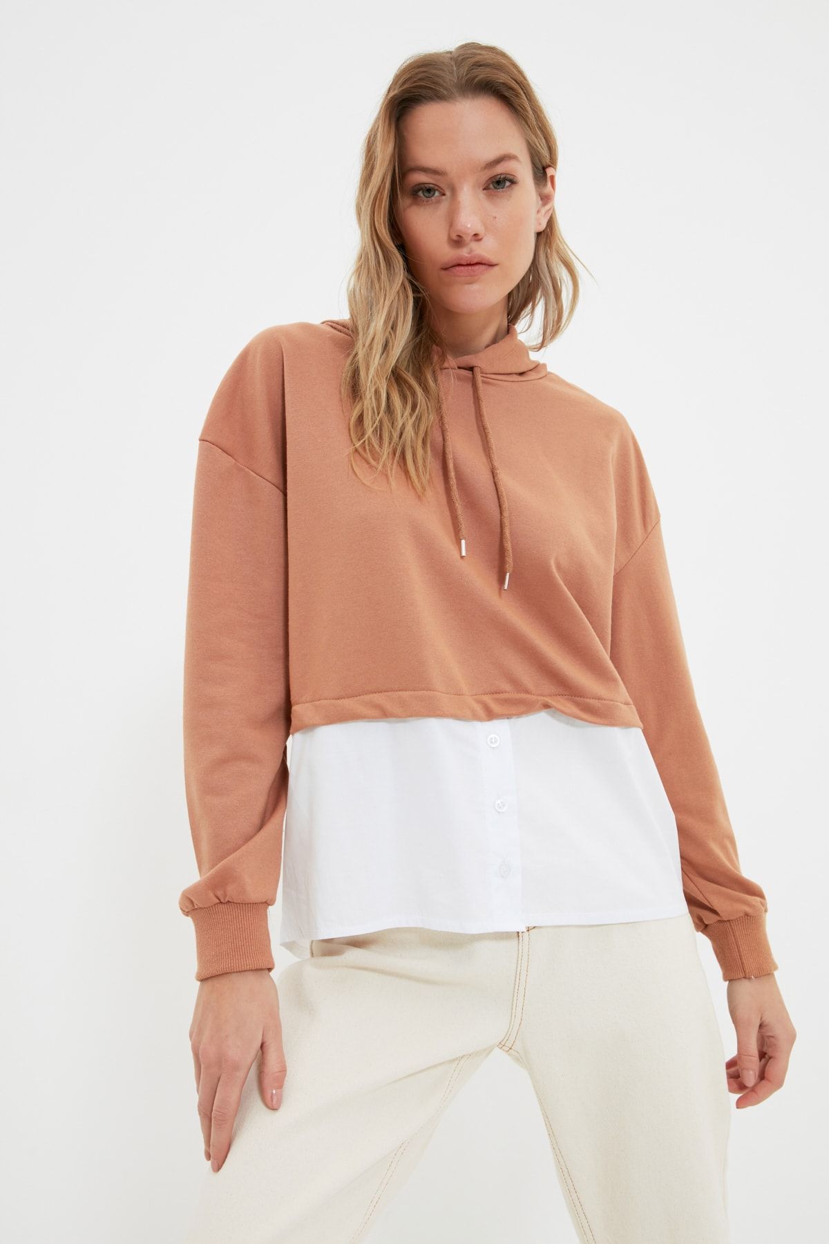 TRENDYOLMİLLA Camel Örme Basic İnce Sweatshirt TWOAW22SW1253