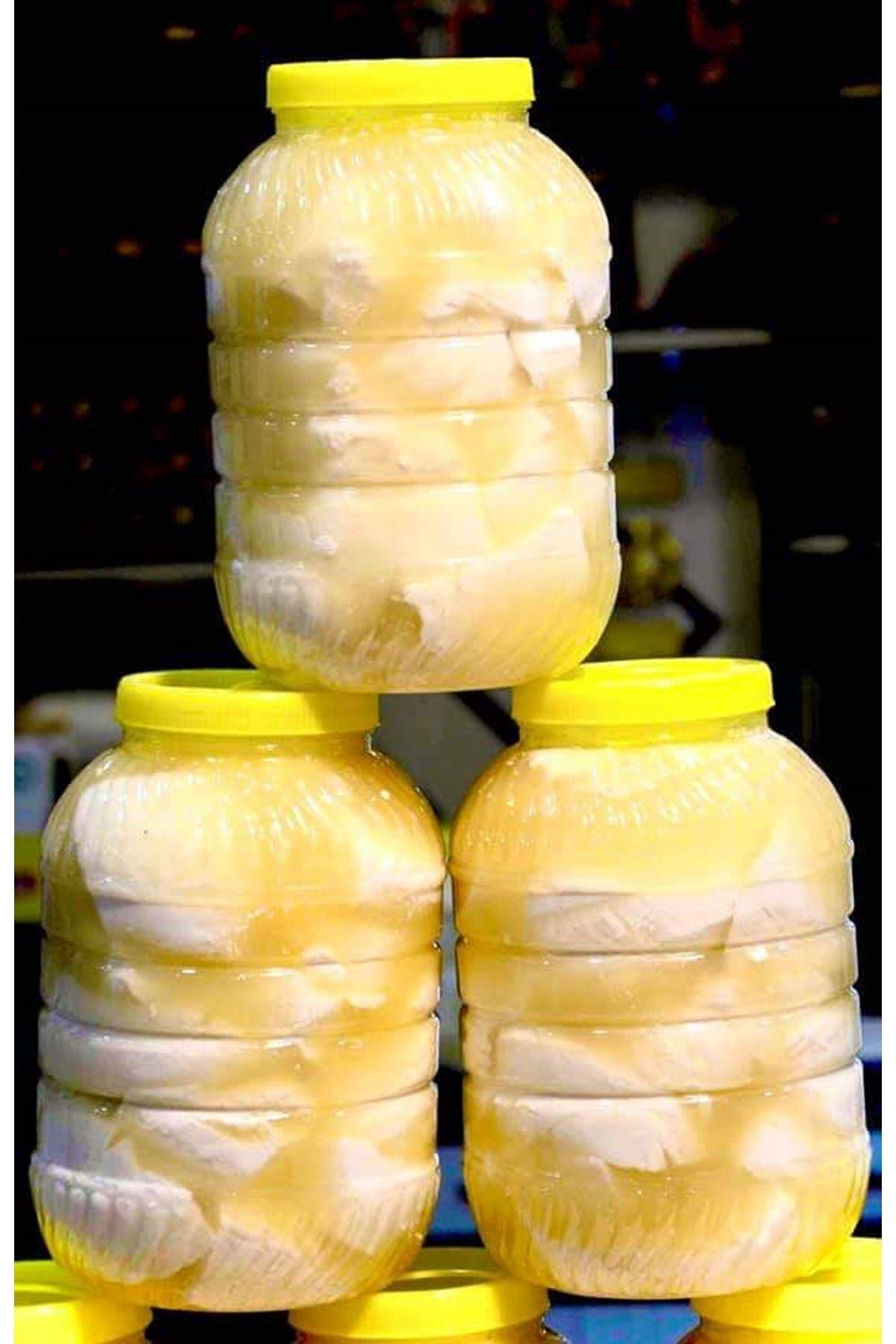 Poniba 1kg Tam Yağlı Salamura Köy Inek Peyniri