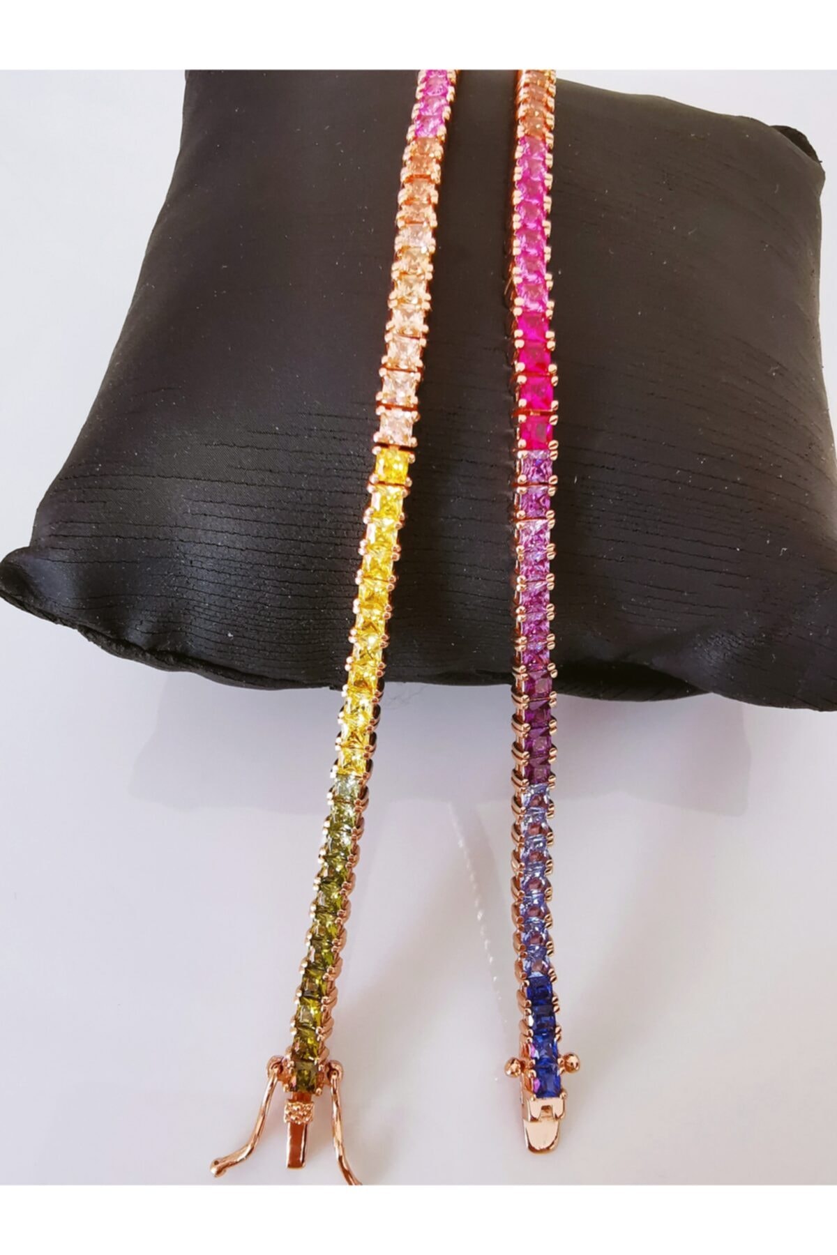 HarmanbySerap Gümüş Renkli Swarovski Taşlı Suyolu Bileklik