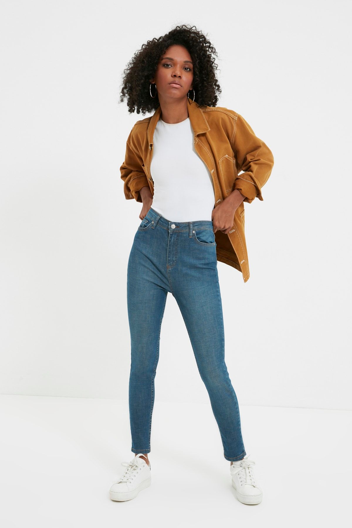 TRENDYOLMİLLA Lacivert Yüksek Bel Skinny Jeans TWOAW22JE1250