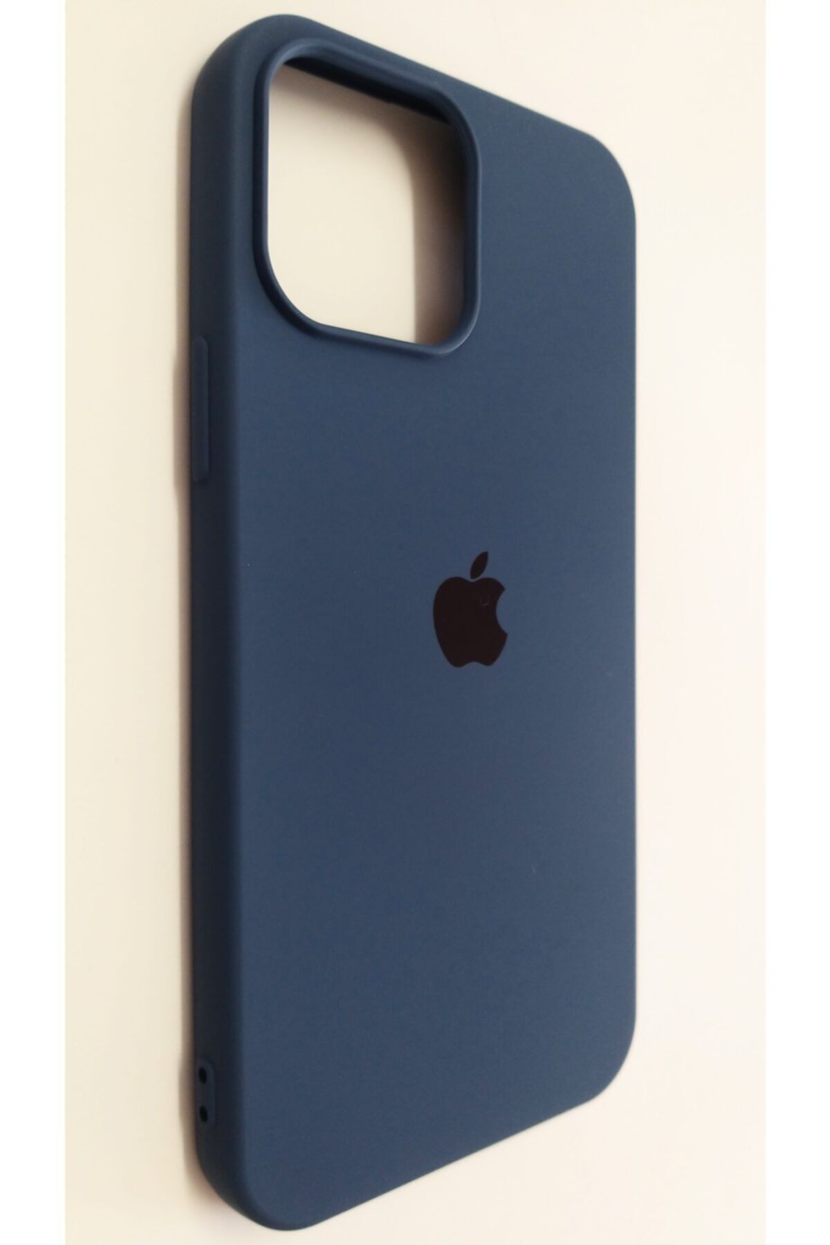 Broncover Iphone 13 Pro Max 6.7 Navy Blue Lansman Içi Kadife Silikon Logolu Kılıf