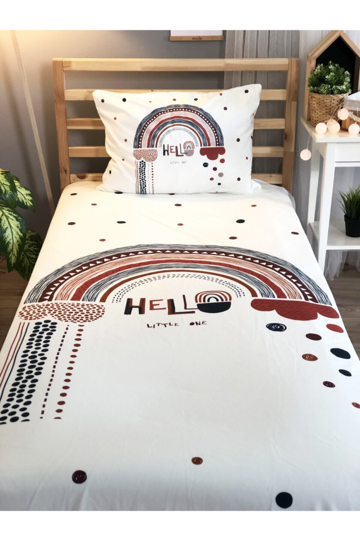 Lolla Hello Yazılı Kadife Dekoratif Örtü 80