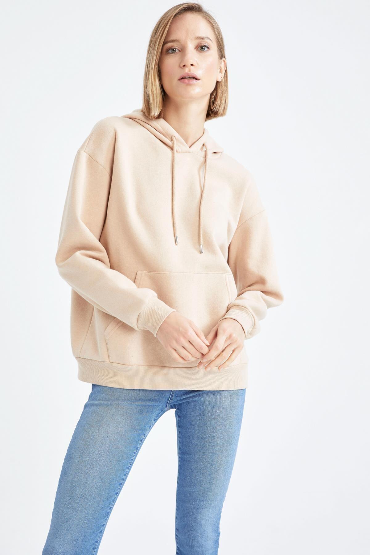 DeFacto Regular Fit Kapüşonlu Kanguru Cepli Içi Yumuşak Tüylü Sweatshirt