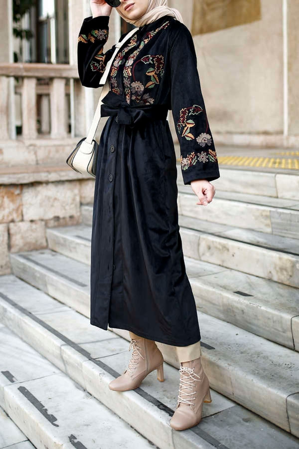 ESRA KEKÜLLÜOĞLU Hardal Nakışlı Kimono - Siyah