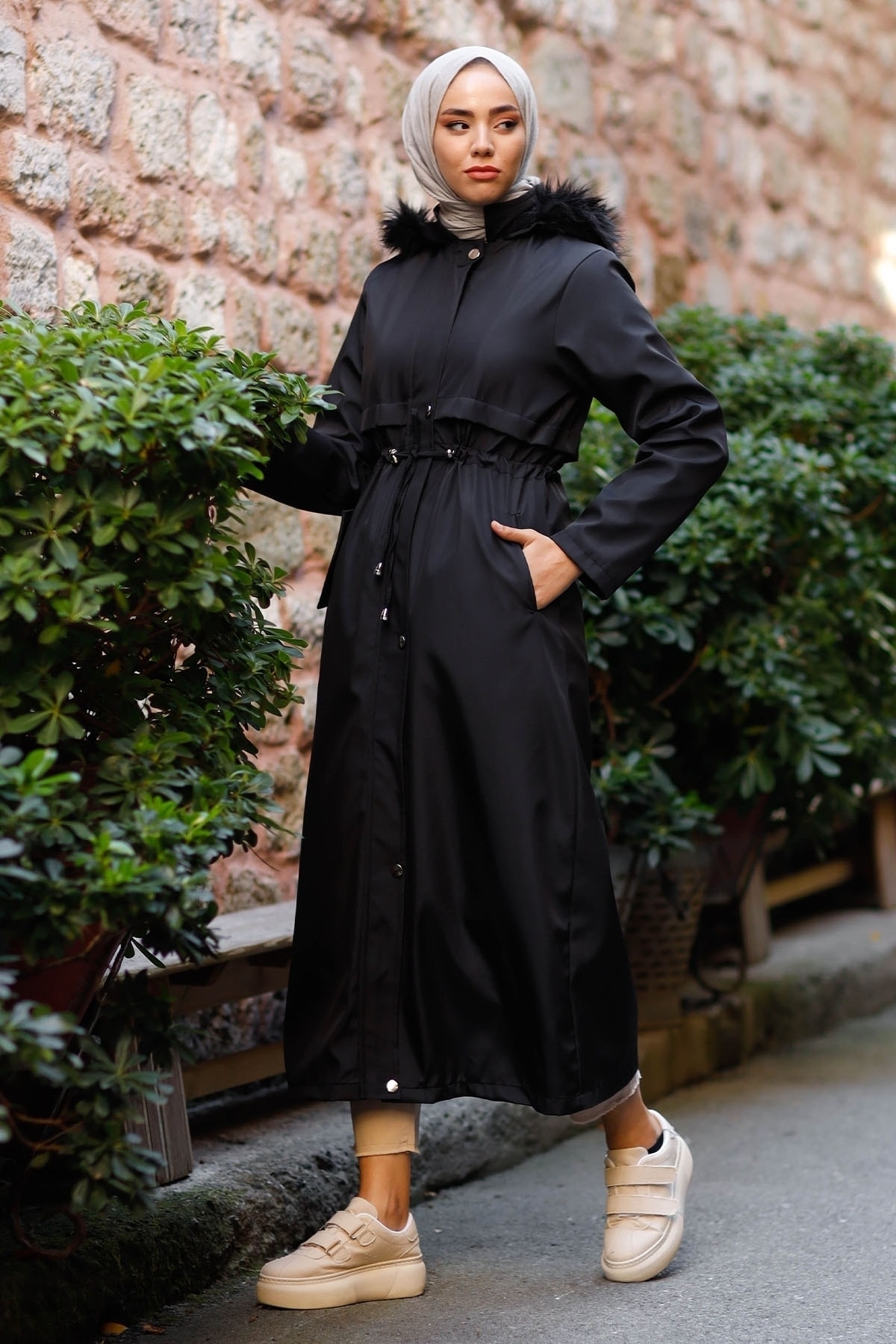 InStyle Tam Boy Kürklü 9020 Uzun Kaban - Siyah