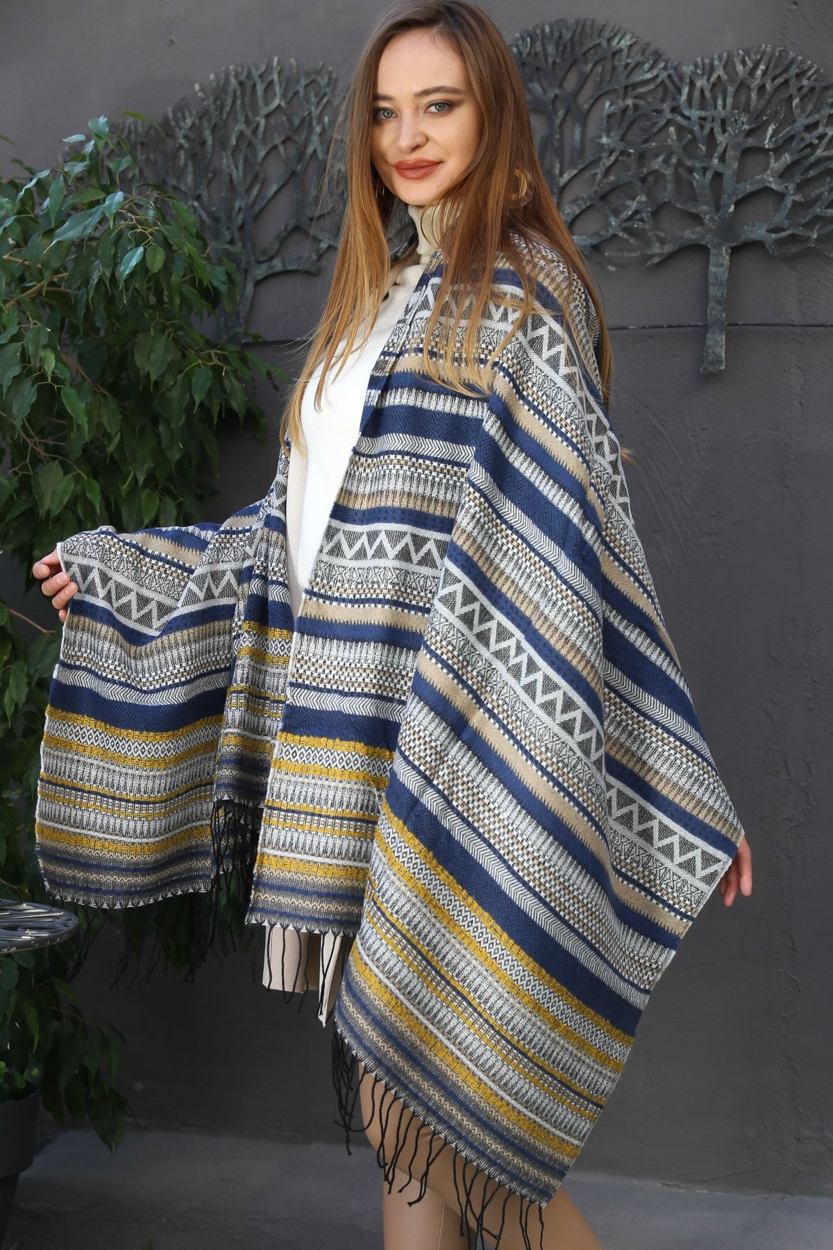 Chiccy Kadın Navy Tribal Desenli Uçları Saçaklı Şal M30080000FL99640