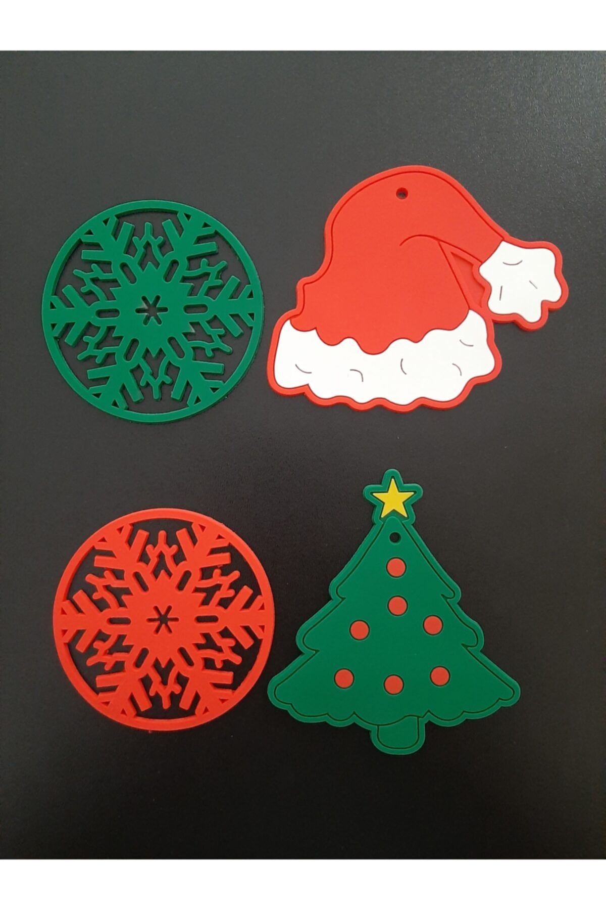 odaburada Yılbaşı Figürlü Plastik 4'lü Desenli Bardak Altlığı